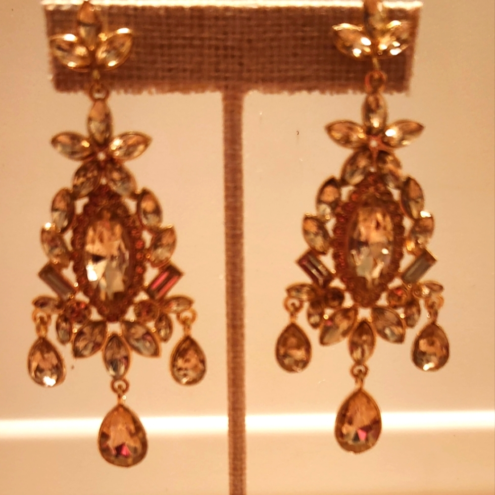 ✨️2 Pairs For $25.00 Elegant Gold Chandelier Earrings